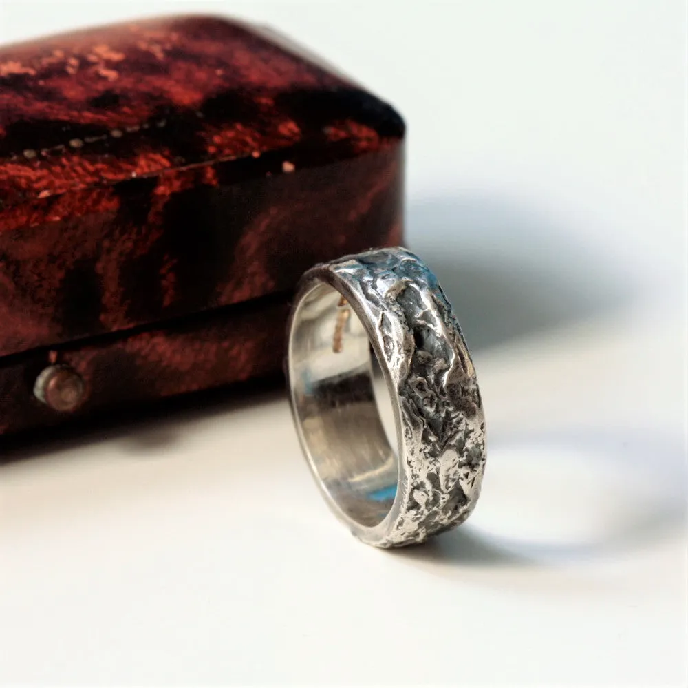 Silver Rustic Treasure Ring - 6.5 mm